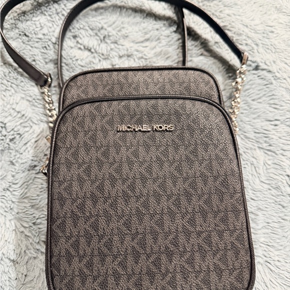 Michael Kors Jet Set Travel Gray Crossbody - Picture 2 of 7